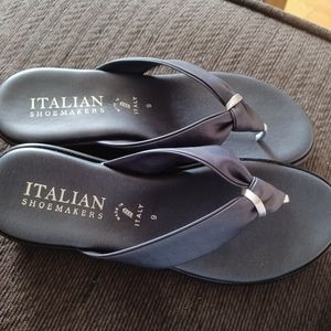 Italian Shoemakers Size 9 Sandals